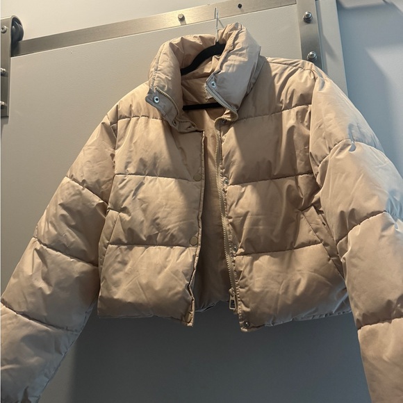 Tan cropped puffer jacket - Picture 1 of 2